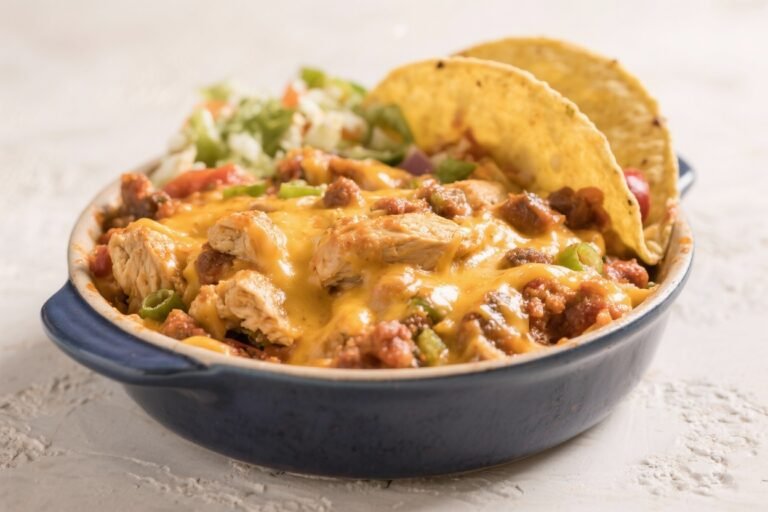 Dump and Go Cheesy Taco Chicken – Easy, Flavor-Packed Weeknight Dinner