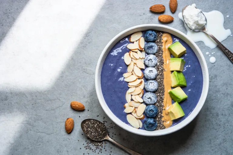 Blueberry Almond Keto Smoothie Bowl That Slaps