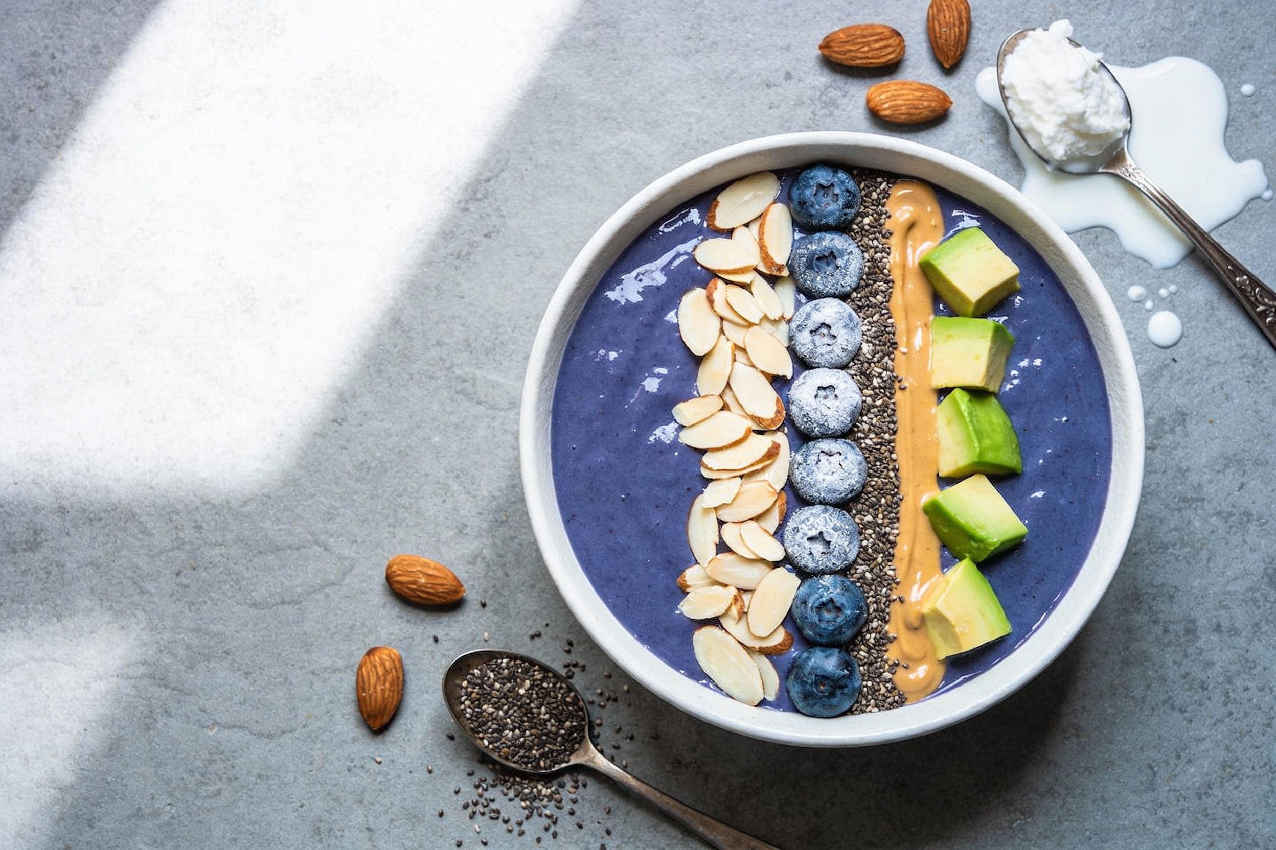 Blueberry Almond Keto Smoothie Bowl That Slaps